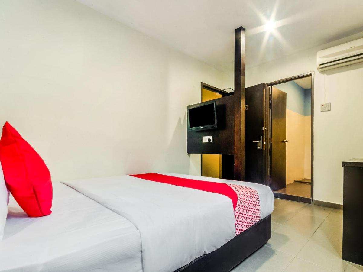 Hotel Oyo 89948 Masai Utama